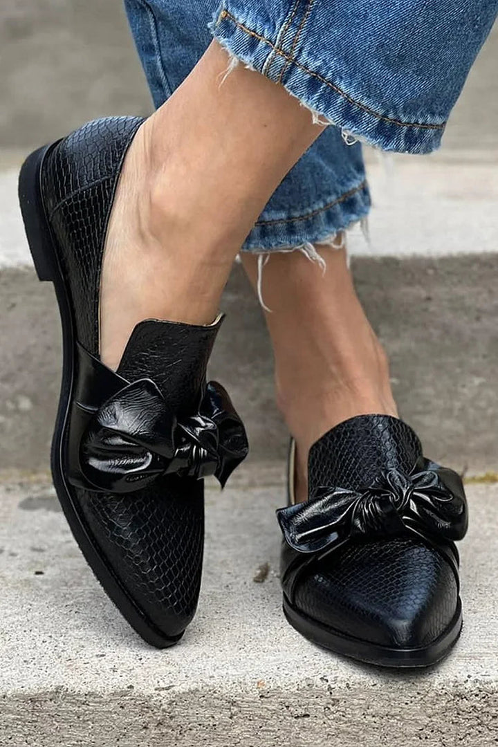Chelsea - Elegant loafers with bow