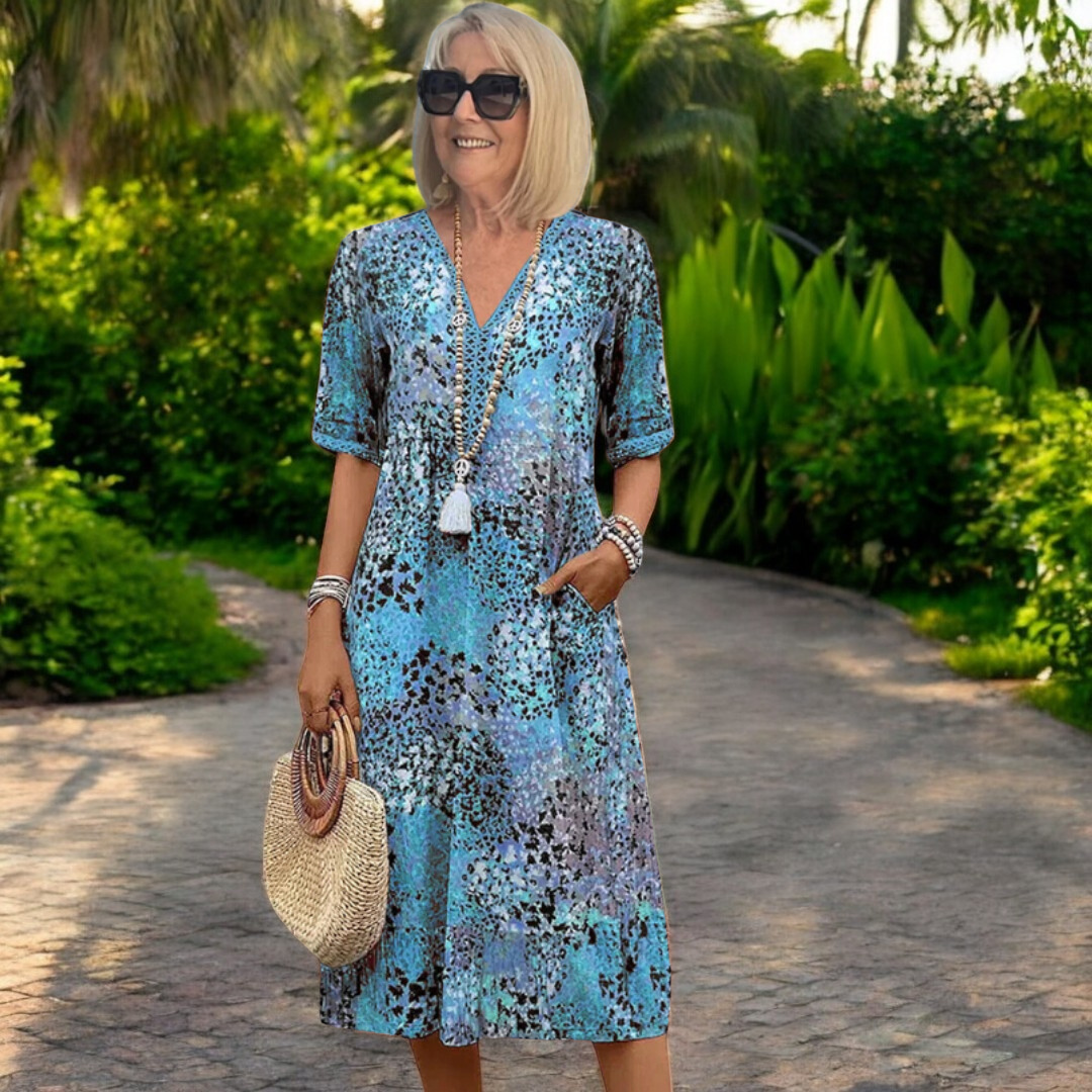 Iris – Lightweight flowing dress with a flattering effect