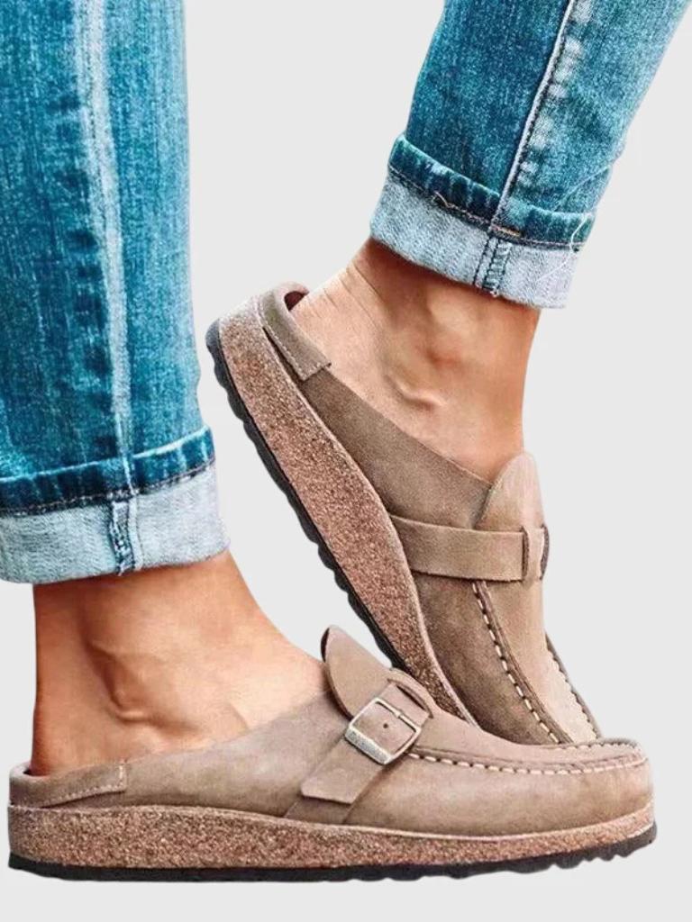 LARA | The Everyday Suede Buckle Mule