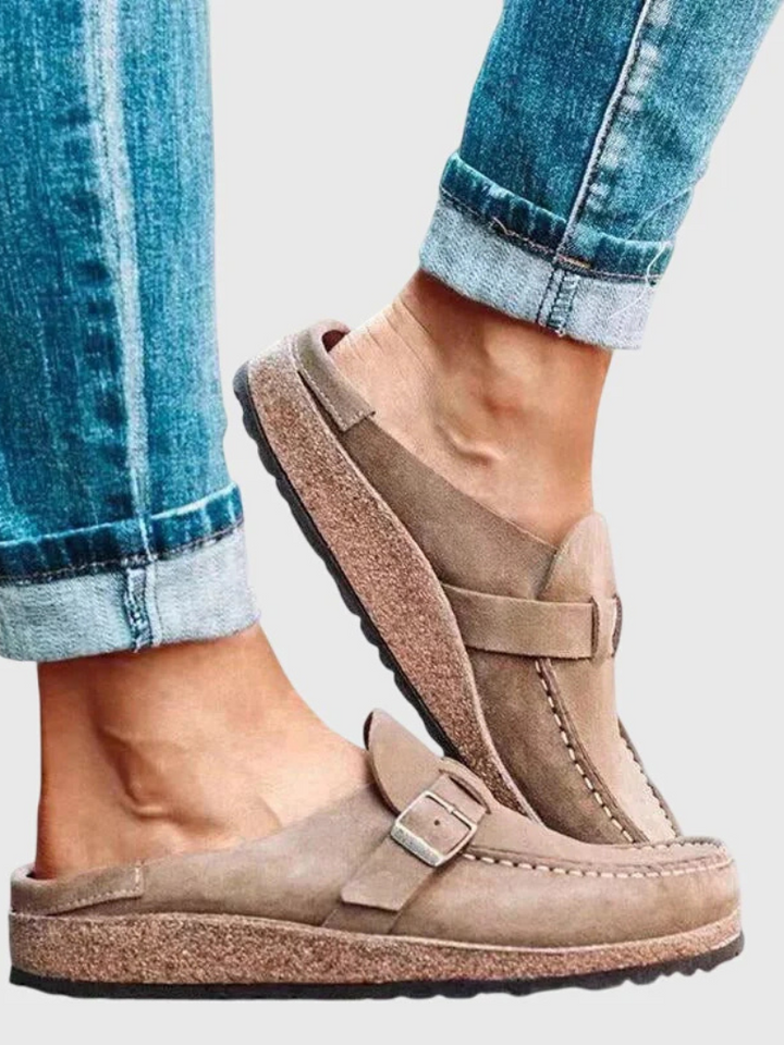 LARA | The Everyday Suede Buckle Mule
